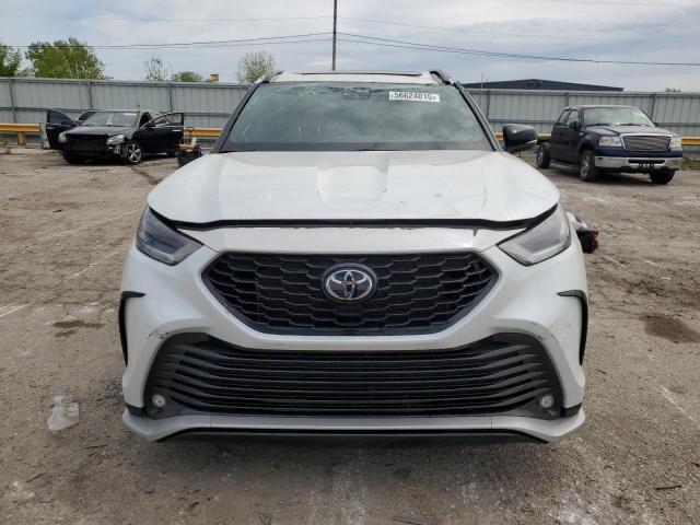 Photo 5 from auction – 2022 TOYOTA HIGHLANDER with VIN 5TDJZRBH5NS169744