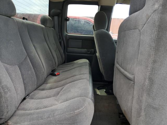 Photo 10 from auction – 2004 CHEVROLET SILVERADO with VIN 2GCEC19TX41409424