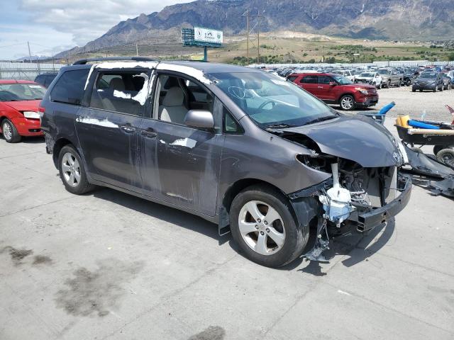 Photo 4 from auction – 2011 TOYOTA SIENNA LE with VIN 5TDJK3DC8BS024566