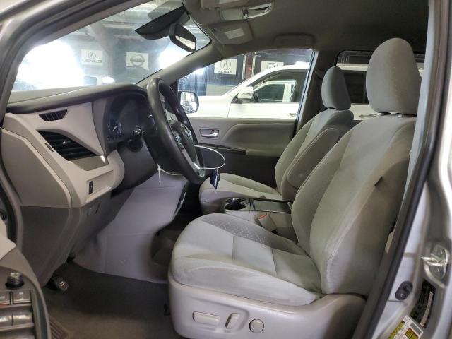 Photo 7 from auction – 2018 TOYOTA SIENNA LE with VIN 5TDKZ3DC7JS916208