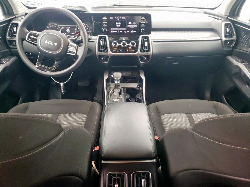 Photo 8 from auction – 2022 KIA SORENTO LX with VIN 5XYRG4LC4NG099343