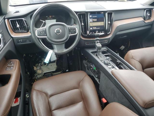 Photo 8 from auction – 2018 VOLVO XC60 T5 MO with VIN YV4102RK9J1003217