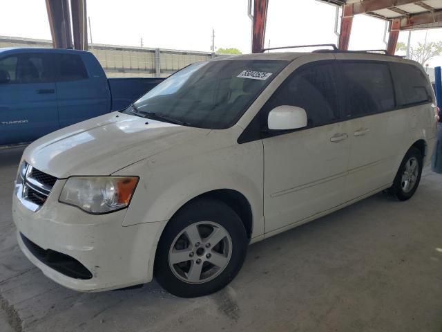 DODGE GRAND CARA 2013 z numerem VIN 2C4RDGCG0DR655266 - Zdjęcie z aukcji