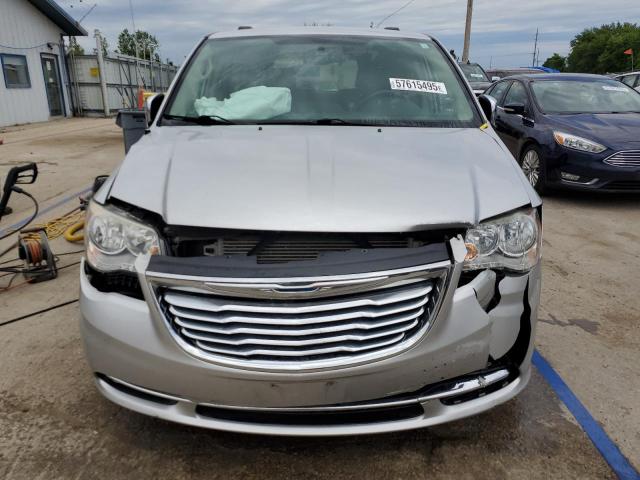 Photo 5 from auction – 2012 CHRYSLER TOWN & COU with VIN 2C4RC1CG0CR194519