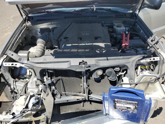 Photo 12 from auction – 2004 TOYOTA 4RUNNER SR with VIN JTEBU14R248018790