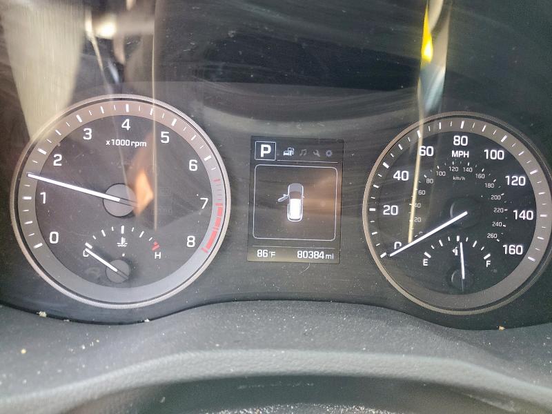 Photo 9 from auction – 2018 HYUNDAI TUCSON SEL with VIN KM8J33A42JU683033