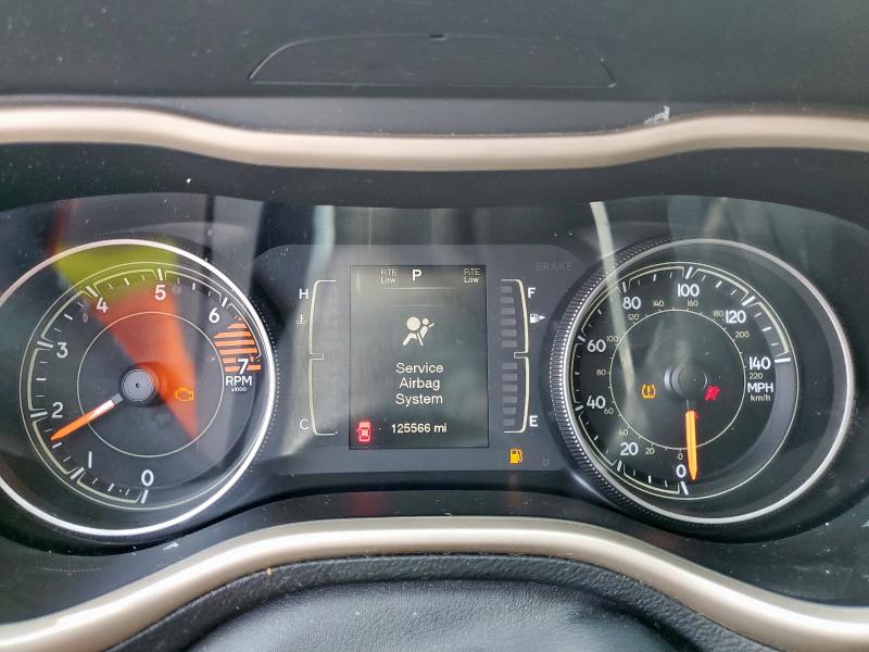Photo 9 from auction – 2016 JEEP CHEROKEE L with VIN 1C4PJLCB4GW159752