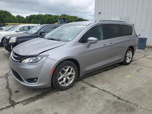 CHRYSLER PACIFICA T 2018 with VIN 2C4RC1BG1JR130925 - Photo from auction