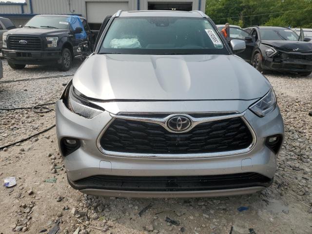 Photo 5 from auction – 2022 TOYOTA HIGHLANDER with VIN 5TDFZRBH7NS215094