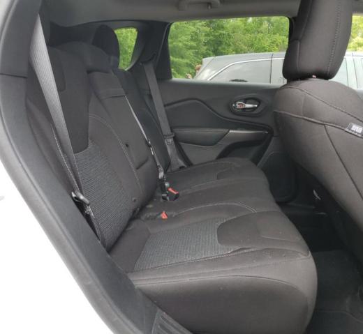 Photo 11 from auction – 2019 JEEP CHEROKEE L with VIN 1C4PJLCB9KD312162
