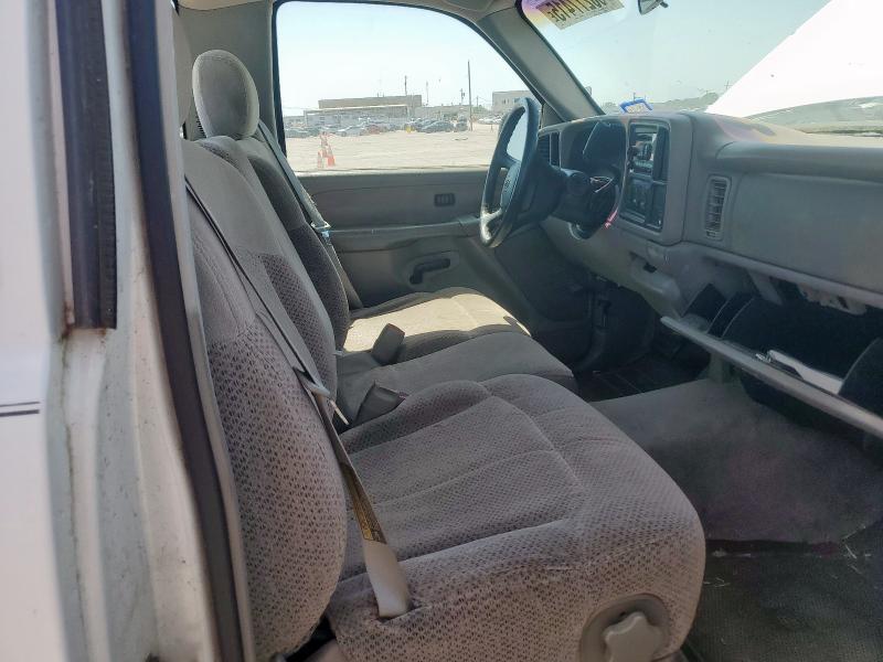 Photo 10 from auction – 1999 CHEVROLET SILVERADO with VIN 1GCEC14V3XZ175826