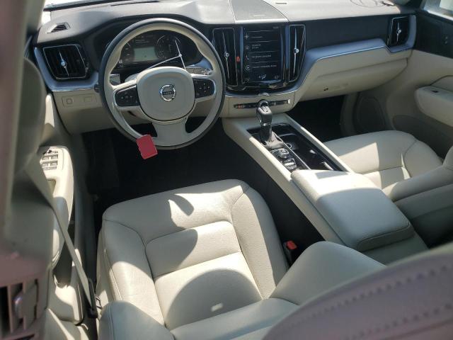 Photo 8 from auction – 2020 VOLVO XC60 T5 MO with VIN YV4102DK5L1522677