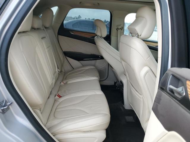 Photo 11 from auction – 2016 LINCOLN MKC SELECT with VIN 5LMCJ2C9XGUJ05222