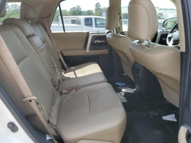 Photo 11 from auction – 2018 TOYOTA 4RUNNER SR with VIN JTEZU5JR0J5176455