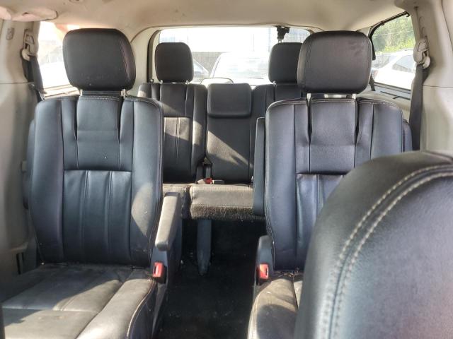 Photo 10 from auction – 2015 CHRYSLER TOWN & COU with VIN 2C4RC1BG7FR627176