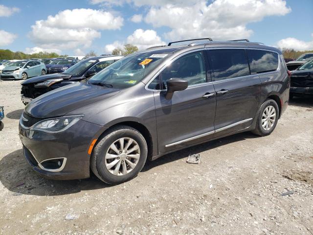 CHRYSLER PACIFICA T 2018 with VIN 2C4RC1BG6JR124425 - Photo from auction