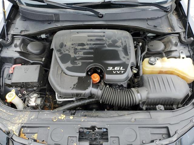 Photo 11 from auction – 2018 CHRYSLER 300 S with VIN 2C3CCABG0JH278192