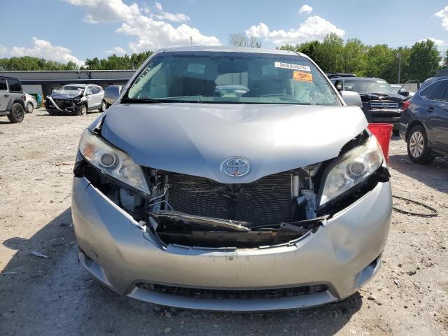 Photo 5 from auction – 2013 TOYOTA SIENNA XLE with VIN 5TDDK3DC3DS057524