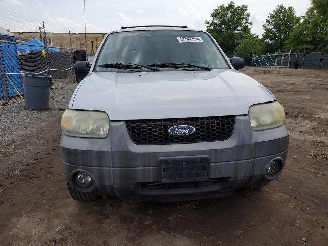 Photo 5 from auction – 2005 FORD ESCAPE HEV with VIN 1FMCU96H55KC74059