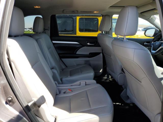 Photo 10 from auction – 2016 TOYOTA HIGHLANDER with VIN 5TDJKRFH4GS331719