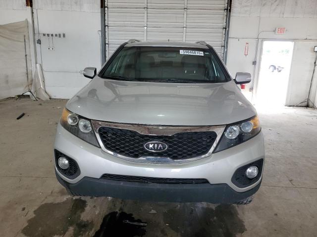 Photo 5 from auction – 2013 KIA SORENTO LX with VIN 5XYKTCA65DG414668