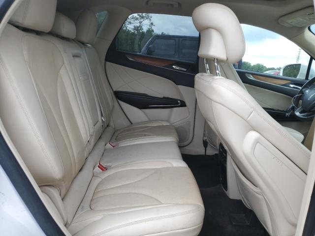 Photo 11 from auction – 2015 LINCOLN MKC with VIN 5LMTJ2AH2FUJ33590