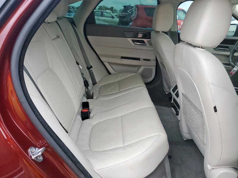 Photo 10 from auction – 2016 JAGUAR XF PRESTIG with VIN SAJBE4BV2GCY08323