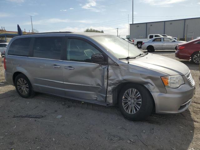Photo 4 from auction – 2016 CHRYSLER TOWN & COU with VIN 2C4RC1CGXGR126864
