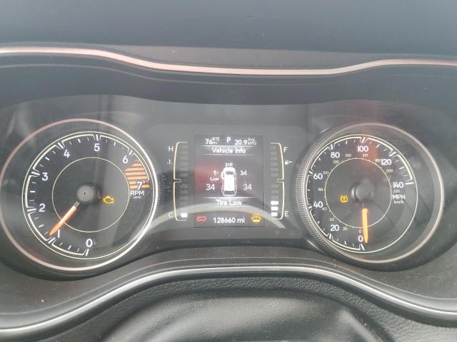 Photo 9 from auction – 2019 JEEP CHEROKEE L with VIN 1C4PJLLB7KD286063