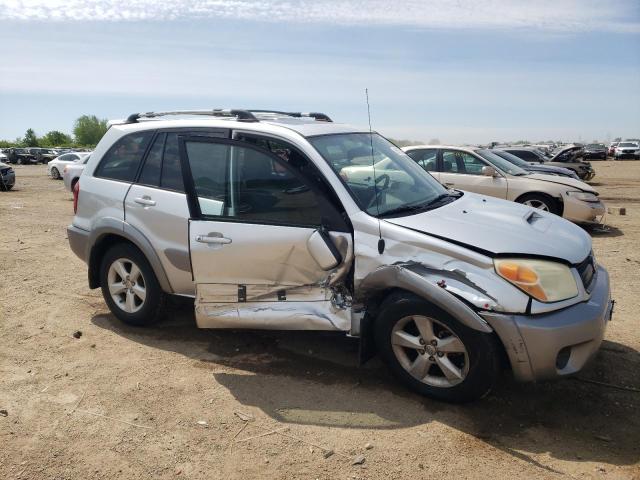 Photo 4 from auction – 2004 TOYOTA RAV4 with VIN JTEGD20V740014893