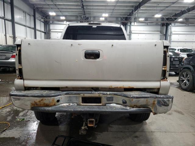 Photo 6 from auction – 2005 CHEVROLET SILVERADO with VIN 1GCEK19B35E135865
