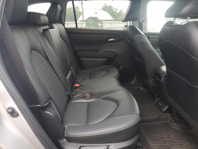 Photo 11 from auction – 2022 TOYOTA HIGHLANDER with VIN 5TDGZRBH8NS209065