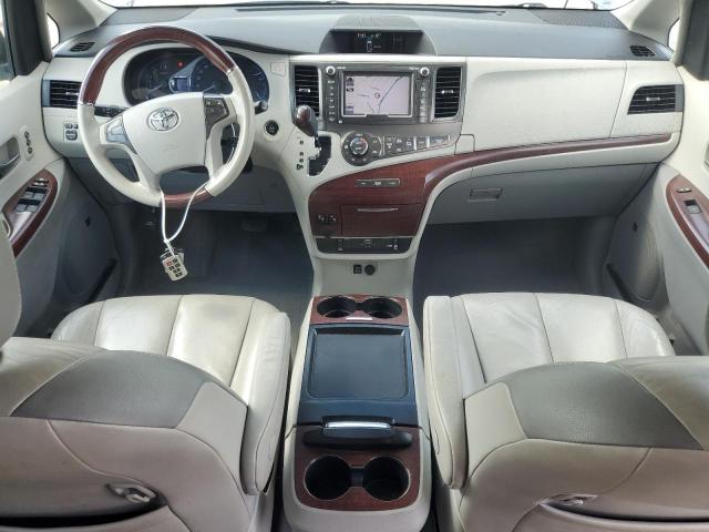 Photo 8 from auction – 2011 TOYOTA SIENNA XLE with VIN 5TDYK3DC1BS078452