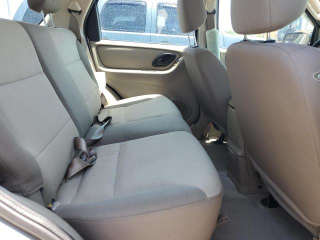 Photo 11 from auction – 2004 FORD ESCAPE XLS with VIN 1FMCU02184KB21677