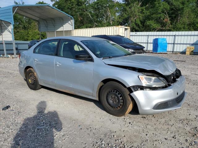 Photo 4 from auction – 2014 VOLKSWAGEN JETTA BASE with VIN 3VW2K7AJ6EM431527