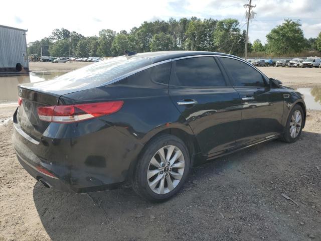 Photo 3 from auction – 2017 KIA OPTIMA LX with VIN 5XXGT4L33HG131792