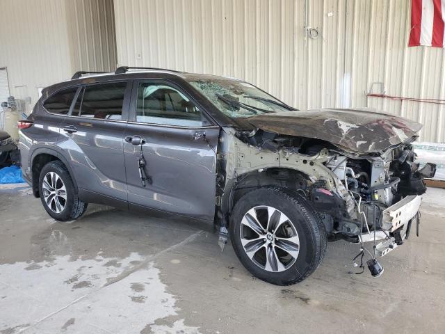 Photo 4 from auction – 2023 TOYOTA HIGHLANDER with VIN 5TDKARAH1PS017900