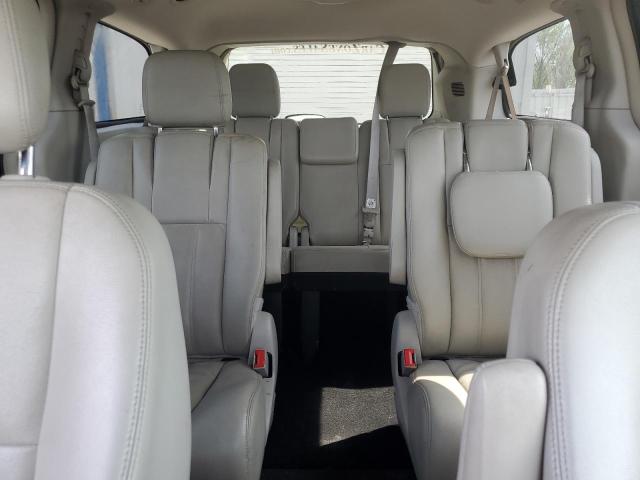 Photo 10 from auction – 2013 CHRYSLER TOWN & COU with VIN 2C4RC1BG2DR597033