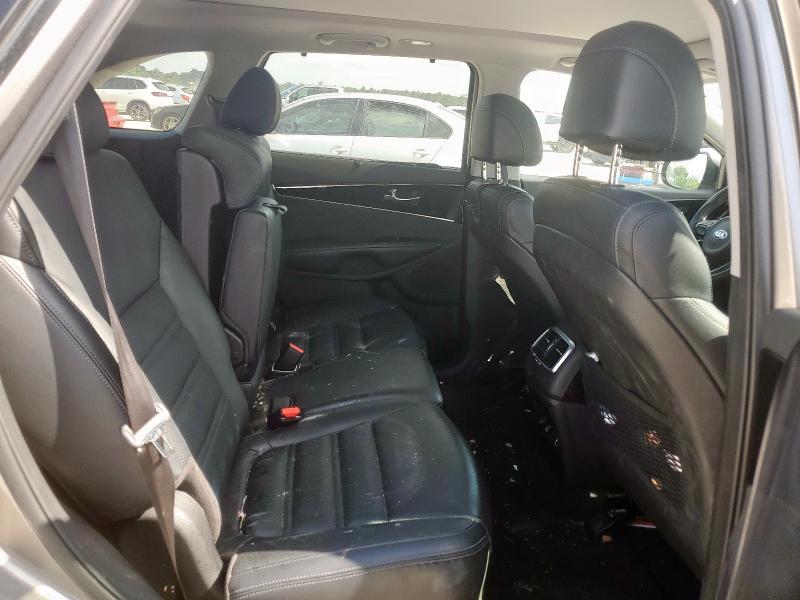 Photo 11 from auction – 2017 KIA SORENTO EX with VIN 5XYPH4A54HG306701