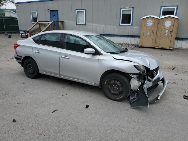 Photo 4 from auction – 2017 NISSAN SENTRA with VIN 3N1AB7AP7HY272861