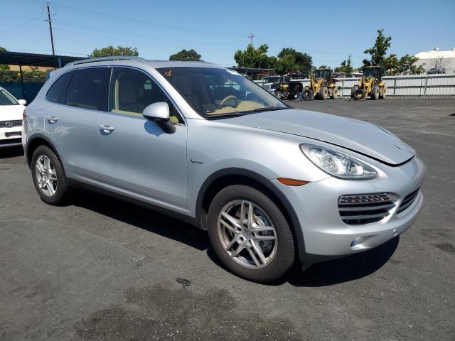 Photo 4 from auction – 2012 PORSCHE CAYENNE S with VIN WP1AE2A28CLA92347