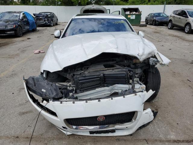 Photo 5 from auction – 2018 JAGUAR XF PREMIUM with VIN SAJBJ4FX2JCY69329