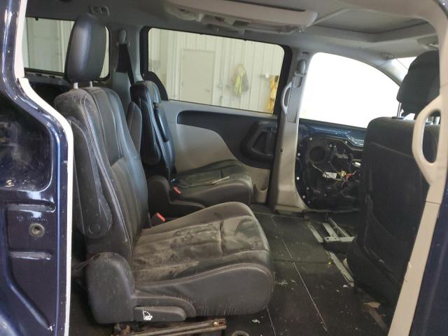 Photo 11 from auction – 2012 CHRYSLER TOWN & COU with VIN 2C4RC1CG4CR393136