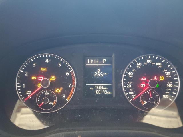 Photo 9 from auction – 2015 VOLKSWAGEN PASSAT S with VIN 1VWAT7A33FC004657
