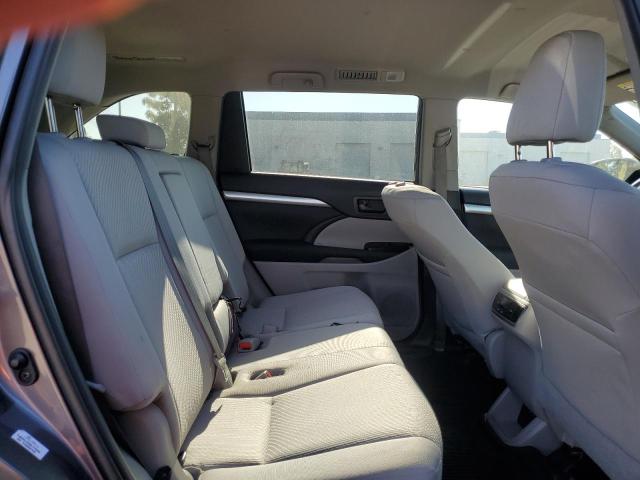 Photo 10 from auction – 2019 TOYOTA HIGHLANDER with VIN 5TDZARFH8KS061246