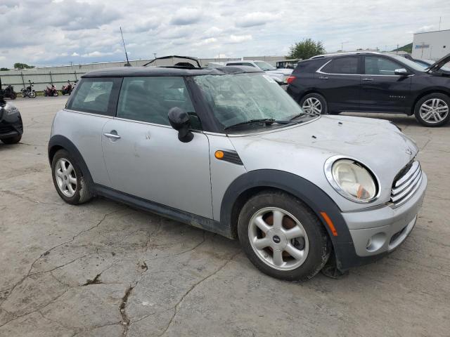 Снимка 4 от търг – 2008 MINI COOPER с VIN WMWMF33548TT62901