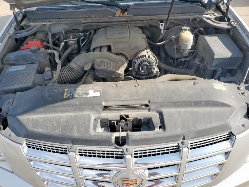 Photo 12 from auction – 2010 CADILLAC ESCALADE with VIN 1GYUKAEF9AR110051