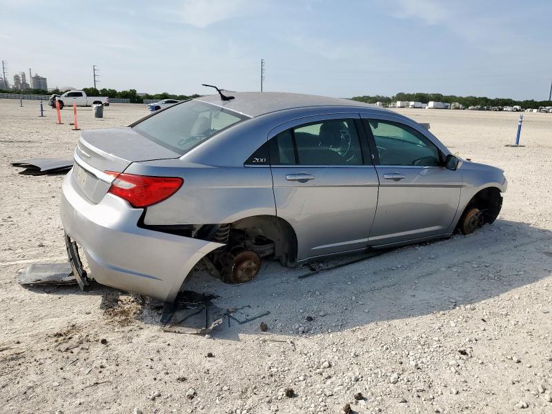 Photo 3 from auction – 2013 CHRYSLER 200 TOURIN with VIN 1C3CCBBB1DN552991