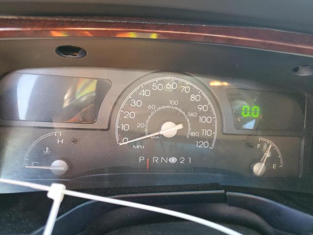 Photo 9 from auction – 2003 LINCOLN TOWN CAR E with VIN 1LNHM81W93Y626432
