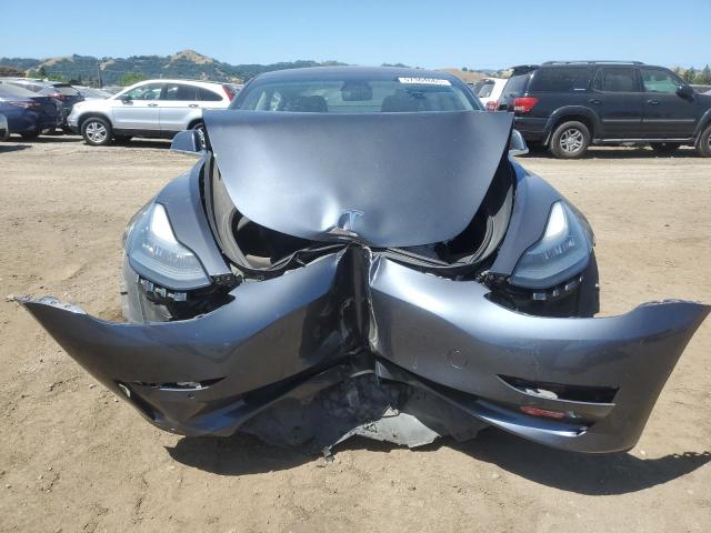 Photo 5 from auction – 2018 TESLA MODEL 3 with VIN 5YJ3E1EA1JF020024